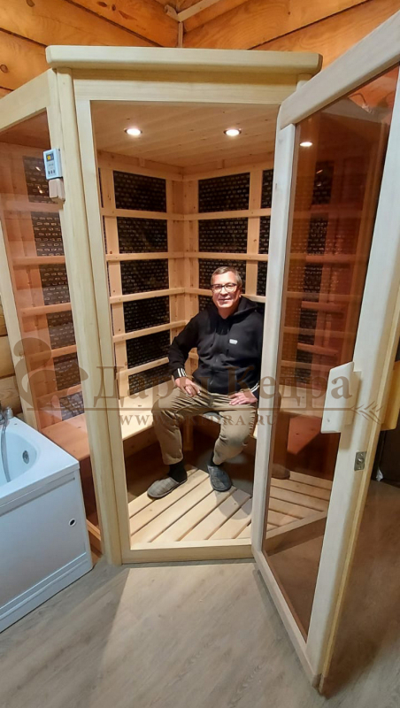 Двухместная угловая инфракрасная сауна кабина из кедра и липы с карбоновыми излучателями
